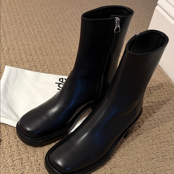 NWT Aeyde Black Teddy Boots 38 - Picture 10 of 14